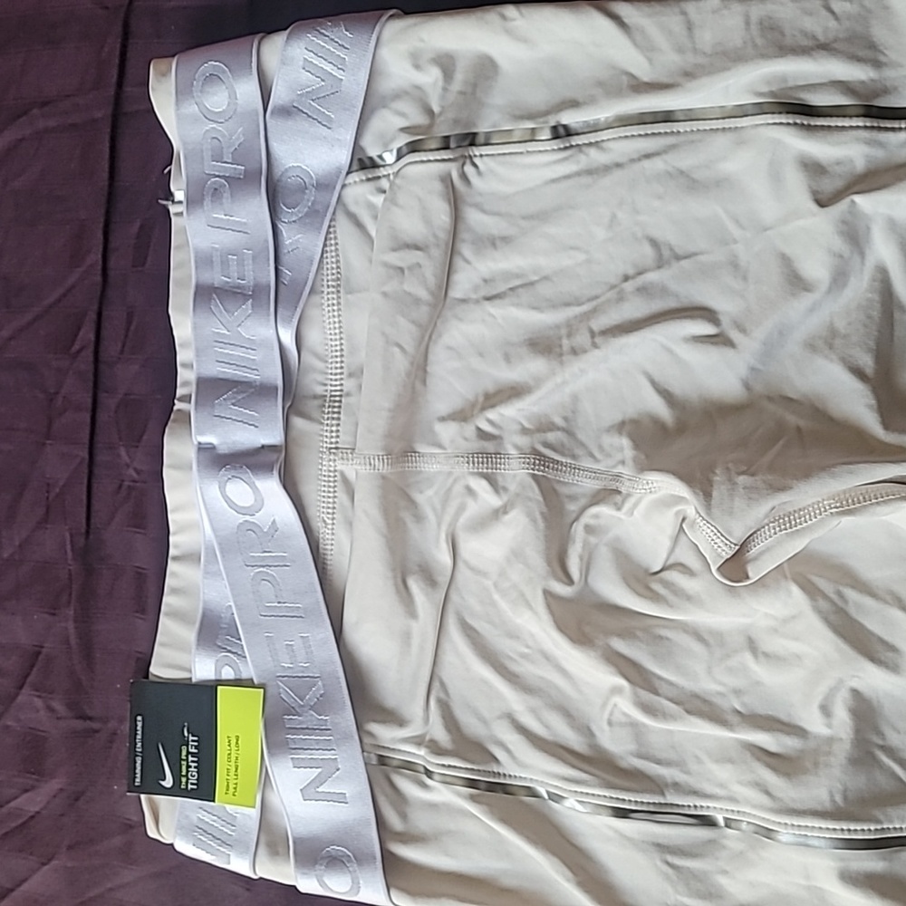 Nike Pro Hyperwarm medium leggings